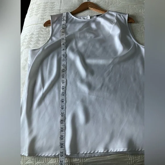 HALOGEN White Subtle Metallic High Neck Tank Blouse Size XL - Picture 8 of 10